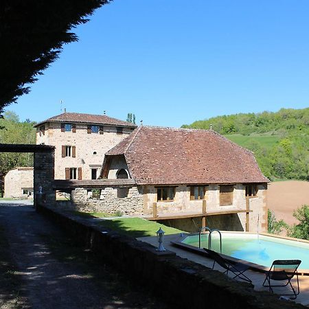 A La Croisee Des Vallees Figeac Exterior photo