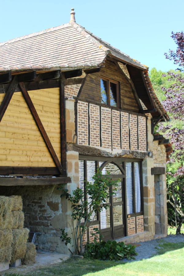 A La Croisee Des Vallees Figeac Exterior photo